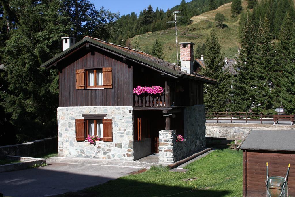 Residence Les Coupoles Champoluc Rom bilde